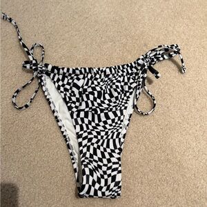 Wild Fable Black and White Optical Bikini Bottom